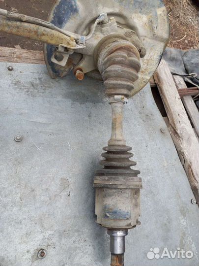 Привод передний правый Toyota Hilux Surf