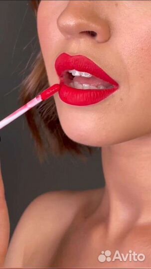 Супер стойкий блеск для губ с матовым эффектом