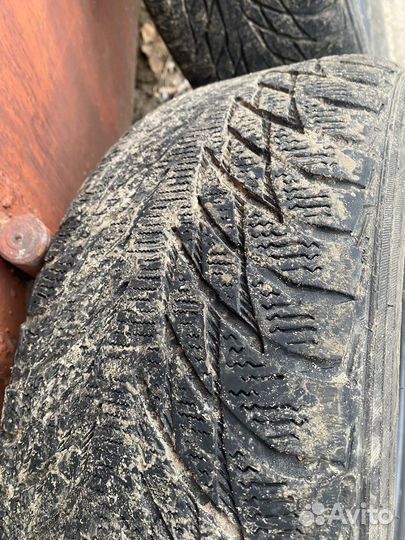 Nokian Tyres Hakkapeliitta R2 205/60 R16