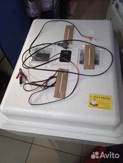 Инкубатор для яиц «Несушка»