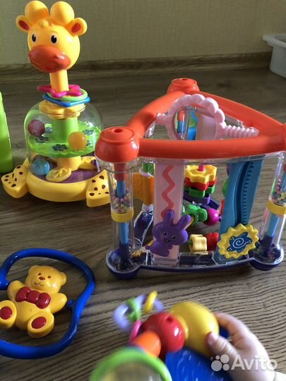 Развивающие игрушки для малышей