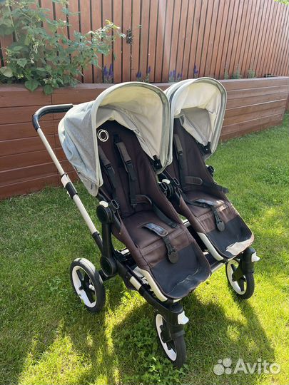 Коляска для двойни и погодок Bugaboo