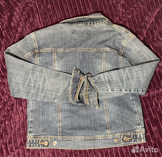 Джинсовая куртка