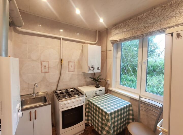 2-к. квартира, 38 м², 1/5 эт.