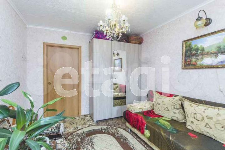4-к. квартира, 83 м², 1/9 эт.