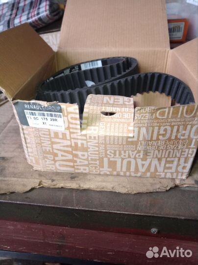 Продам комплект грм