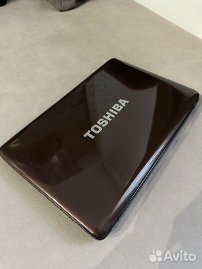 Ноутбук toshiba