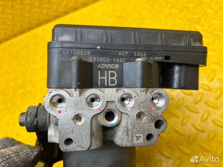 Блок ABS Mitsubishi Pajero Sport KH 4D56 2015