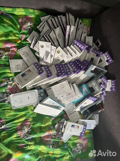 Лот чехлы для смартфонов 200штук