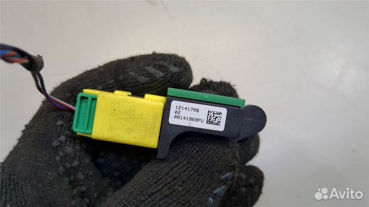 Датчик удара Volkswagen Tiguan, 2014