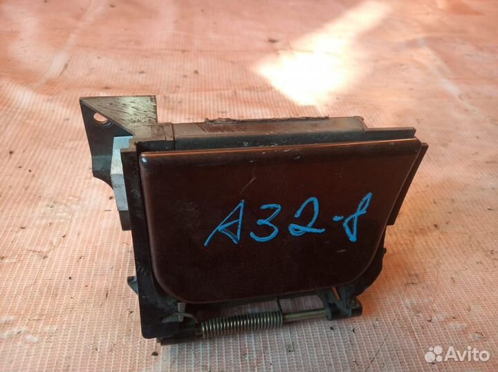 Пепельница nissan cefiro A32