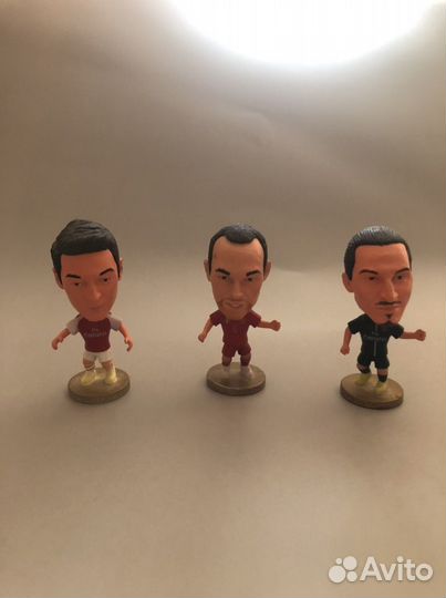 Фигурки футболистов