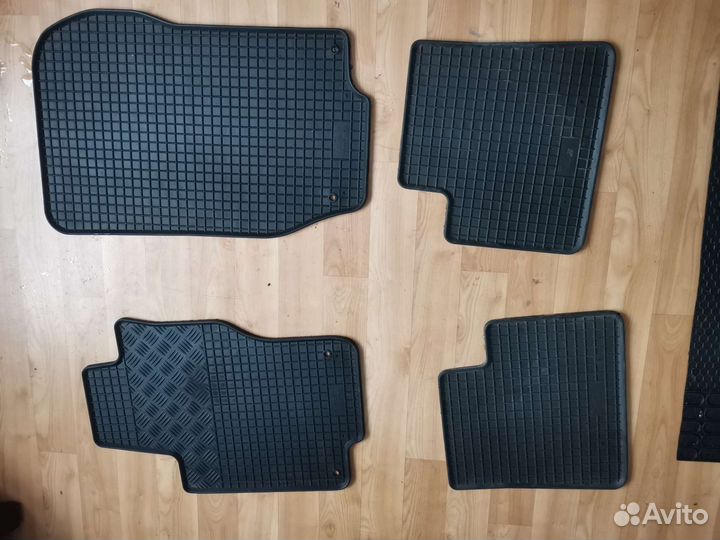 Автомобильные коврики mercedes