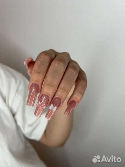 Педикюр, маникюр, наращивание ногтей