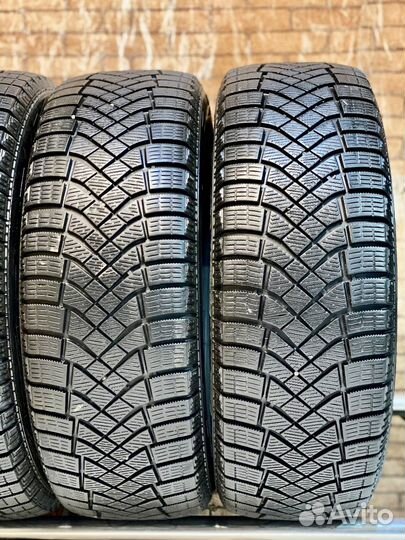 Pirelli Ice Zero FR 205/55 R16