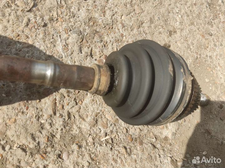 Привод правый Nissan Maxima A32 3.0