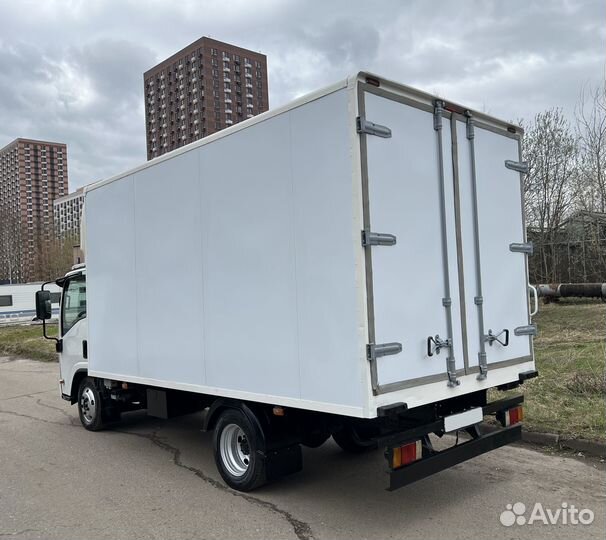 Isuzu ELF (N-series) рефрижератор, 2017