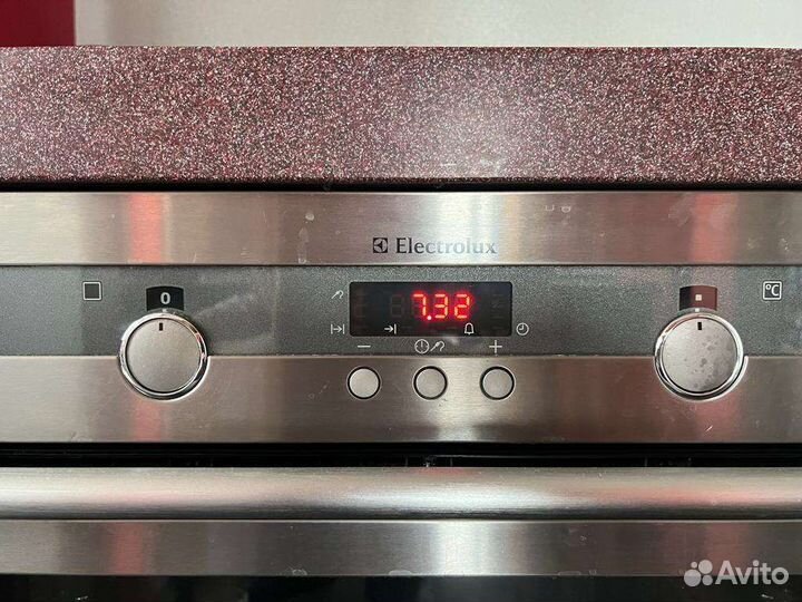 Духовой шкаф electrolux