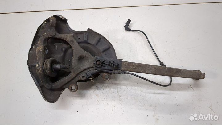 Ступица (кулак, цапфа) правая передняя Mercedes S W220