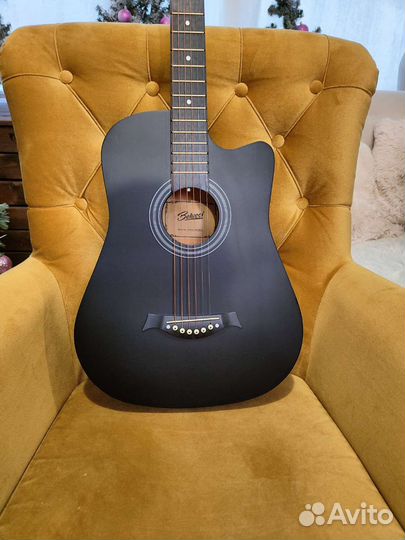 Гитара новая