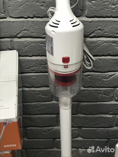 Пылесос новый Вертикальный