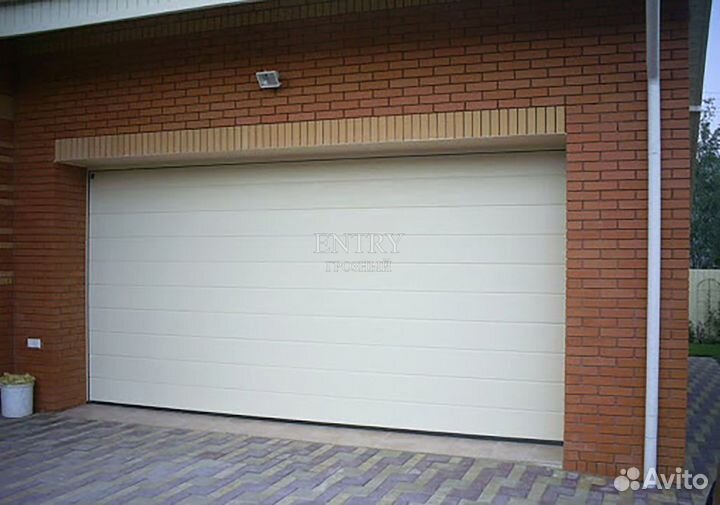 Ворота гаражные секционные