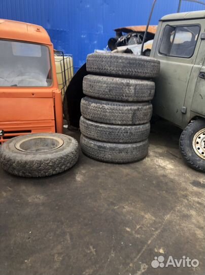 Bridgestone B250 11.00 R20