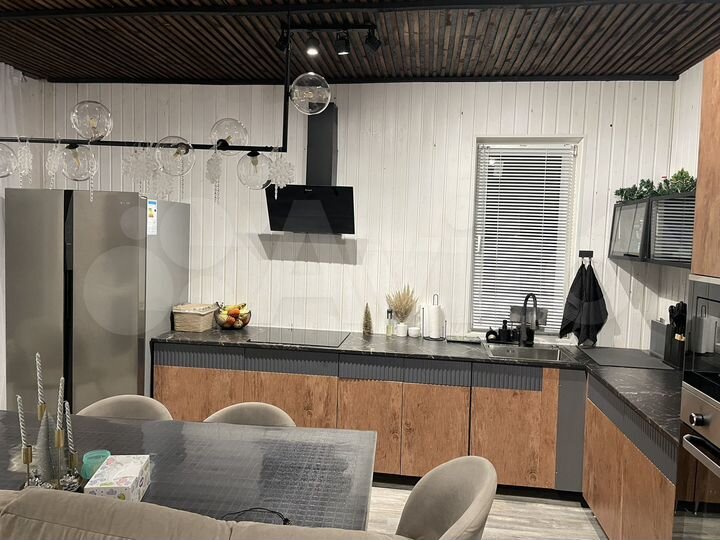 Дом 108 м² на участке 4 сот.