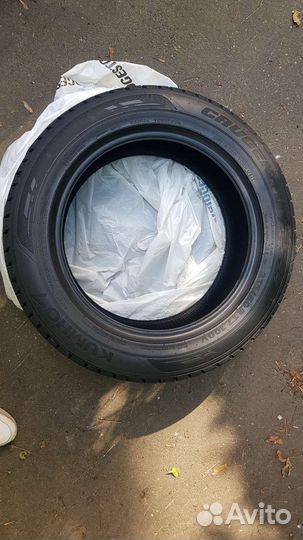 Kumho Crugen Premium KL33 215/60 R17 100V