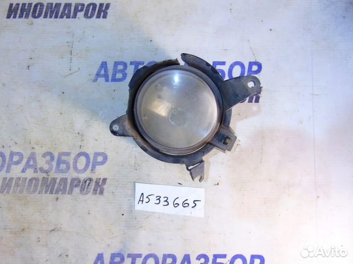 Фара противотуманная правая