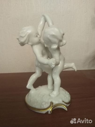 Танцующие дети, путти Хученройтер