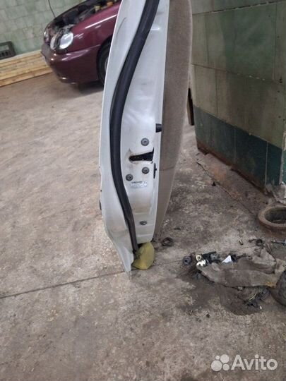 Дверь боковая задняя левая Toyota Gaia ACM10G