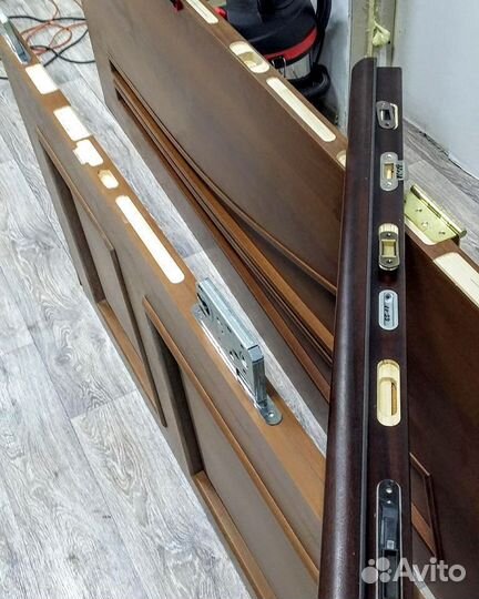 Шаблоны для врезки скрытых петель, петель и замков