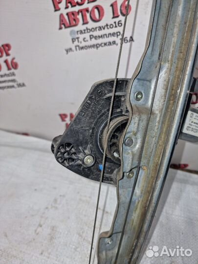 Левый стеклоподъемник Citroen C4 B7