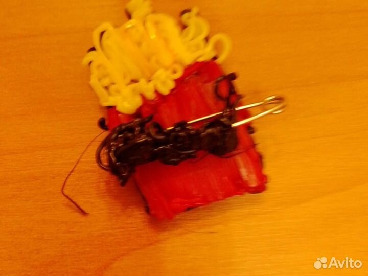 Брилок из 3д ручки- картошка фрии из мака