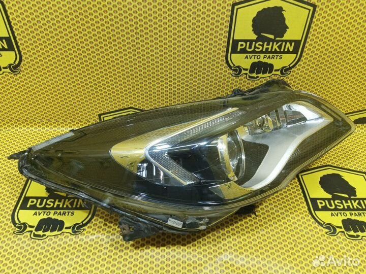 Фара правая Opel Insignia A