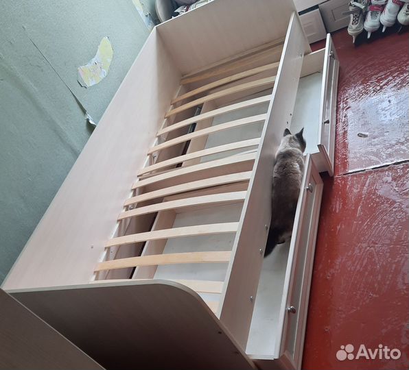 Кровать полуторка бу