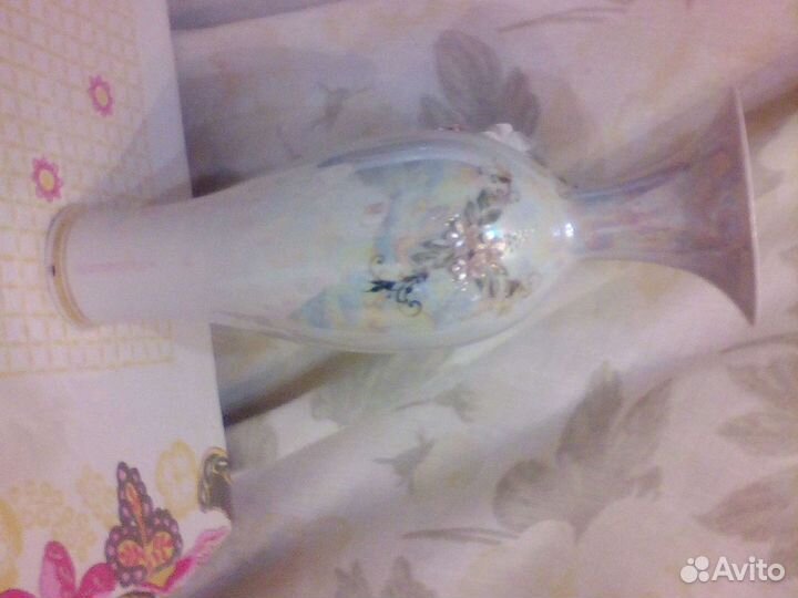 Ваза фарфоровая