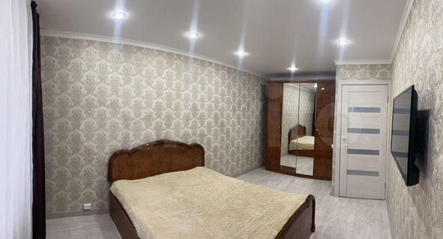 3-к. квартира, 65 м², 8/12 эт.