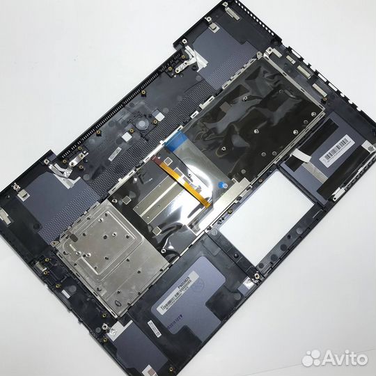 Топкейсы с клавиатурой для ноутбуков MSI (2)