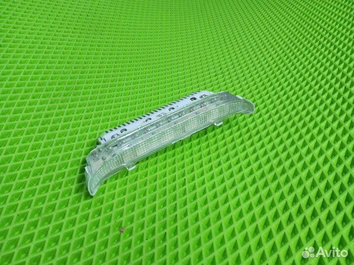 Дополнительный стоп сигнал Honda Civic 4D viii