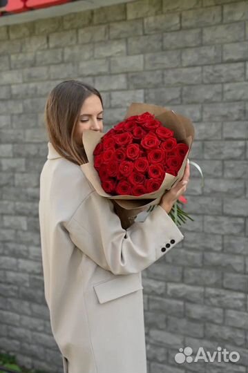 Букет из 31 красной розы с доставкой