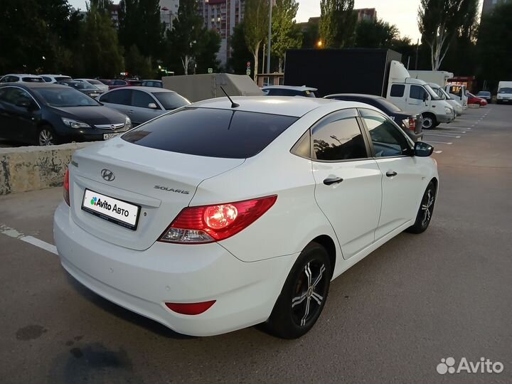 Hyundai Solaris 1.4 AT, 2012, 258 000 км