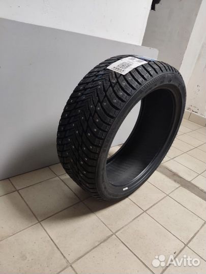 Nokian Tyres Hakkapeliitta 10p 225/40 R18 92