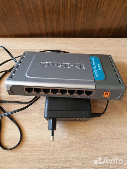 Сетевой коммутатор D-Link DES-1008D