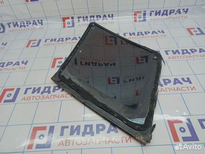 Стекло кузовное глухое заднее левое Land Rover Fre