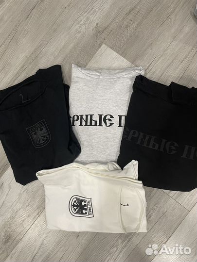 Yeezy мерч черные псы