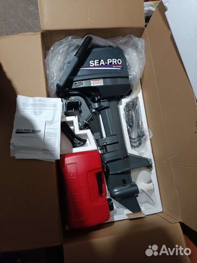 Лодка с мотором