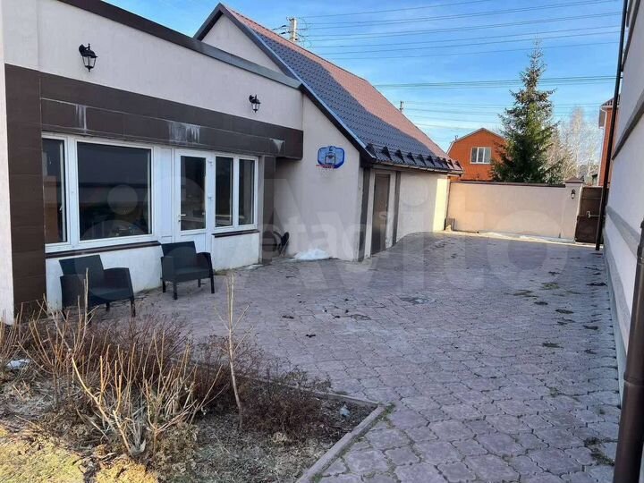 Дом 224 м² на участке 11,9 сот.