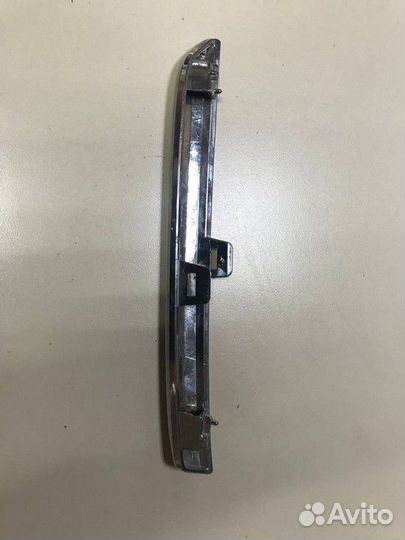 Накладка на решетку радиатора Mitsubishi Outlander